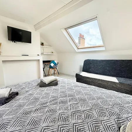 Lenova2 - Centre-ville - Tv - Wifi 칼라이스